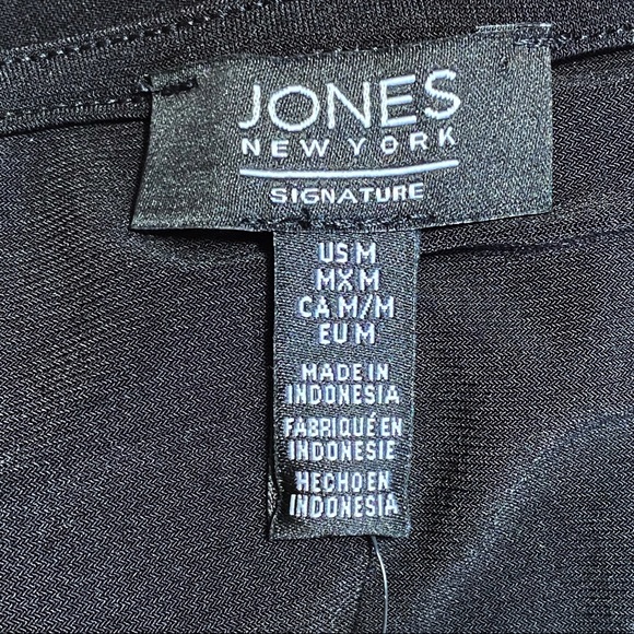JONES NEW YORK Signature NWT crossover front v-neck roll up tab sleeve top M - Picture 6 of 8
